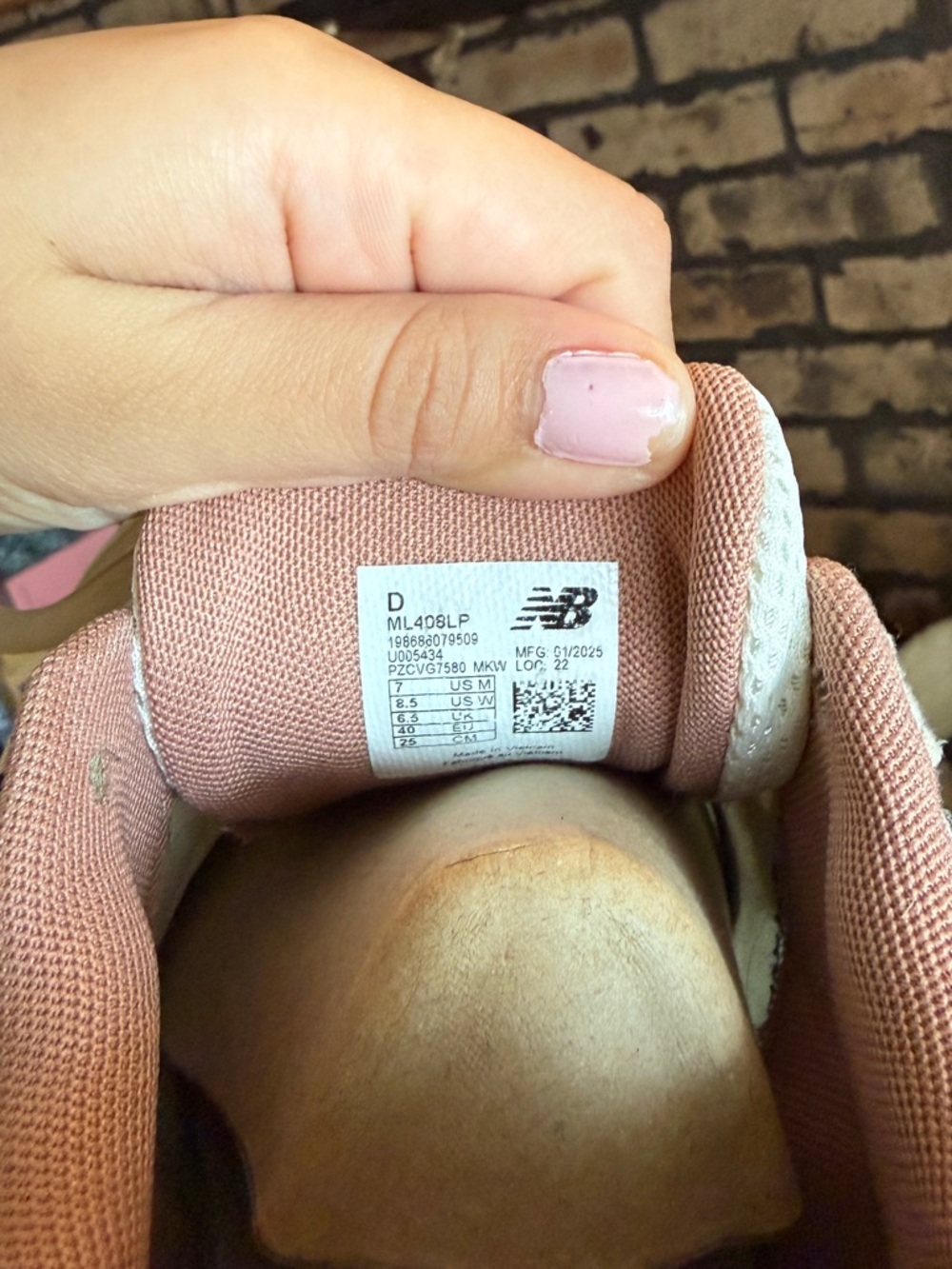 New Balance 408 Cream and Pink Mesh Suede Sneakers Size 8.5 Athleisure Dad Shoe - Picture 11 of 12